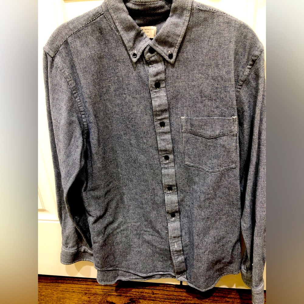 Club Monaco Men’s Button Down